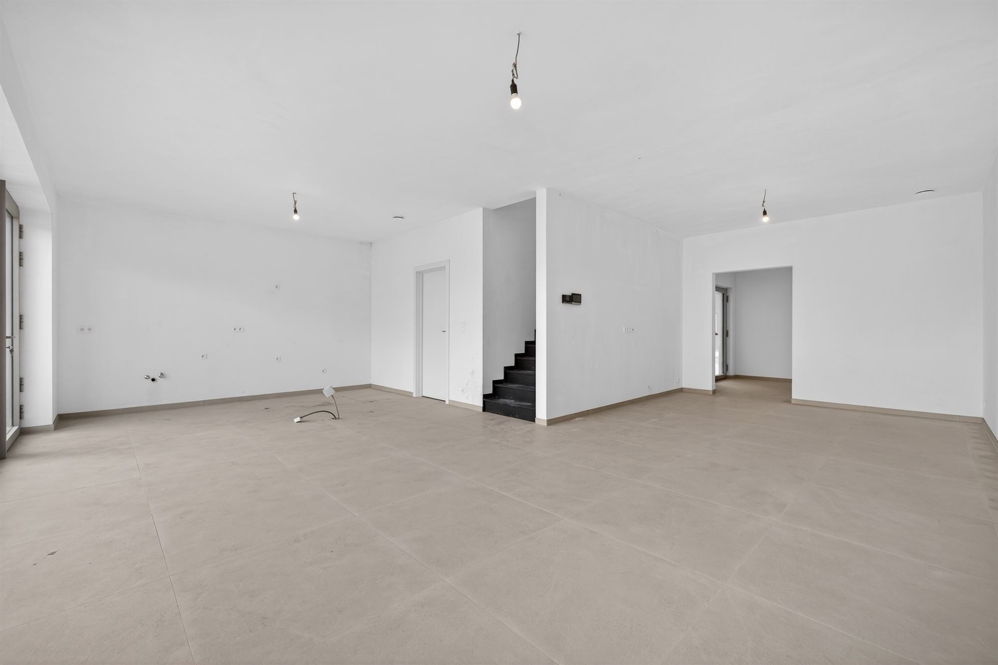 Nieuwe BEN-woning met 6 kamers, 2 badkamers en tuin - foto 3