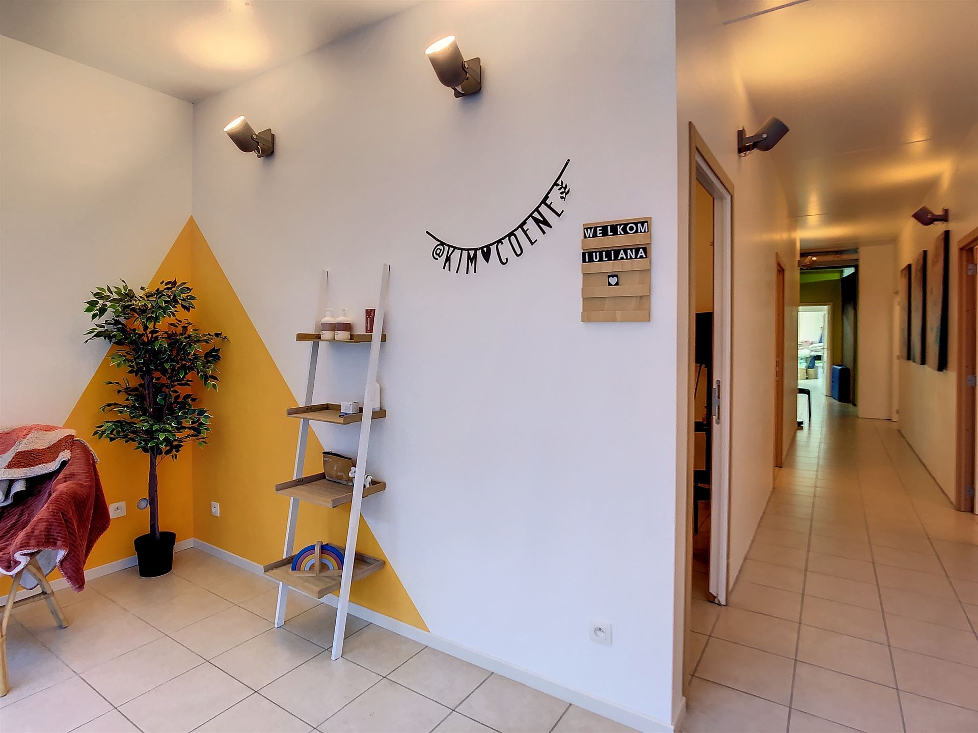 Commercial à louer à Roulers - photo 4