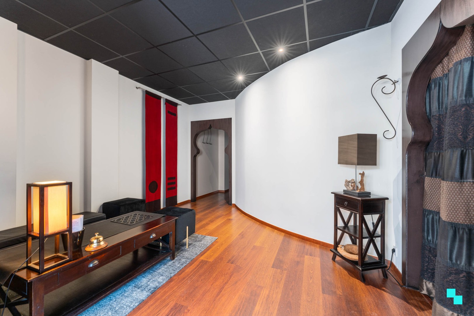 Commercieel pand met woonst en parking te Roeselare - photo 4