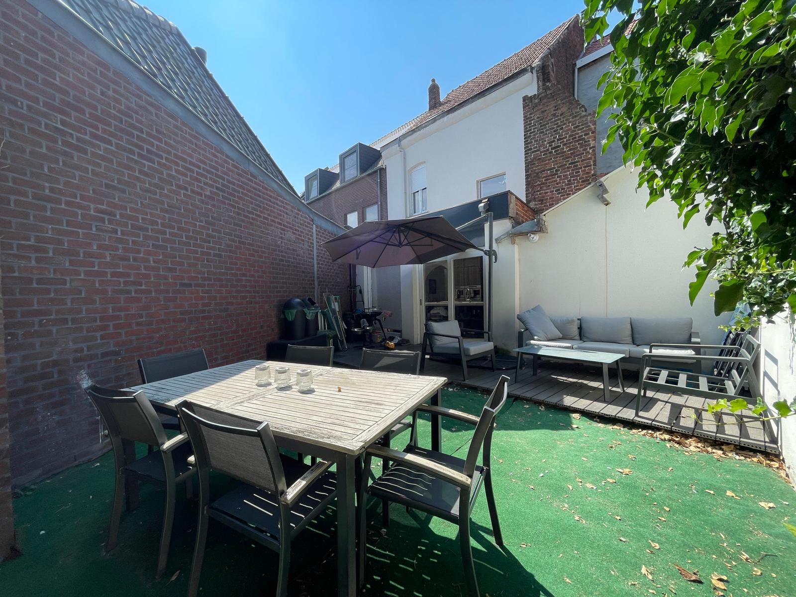 Gerenoveerde woning met 4 slaapkamers en tuin te Wervik - foto 1