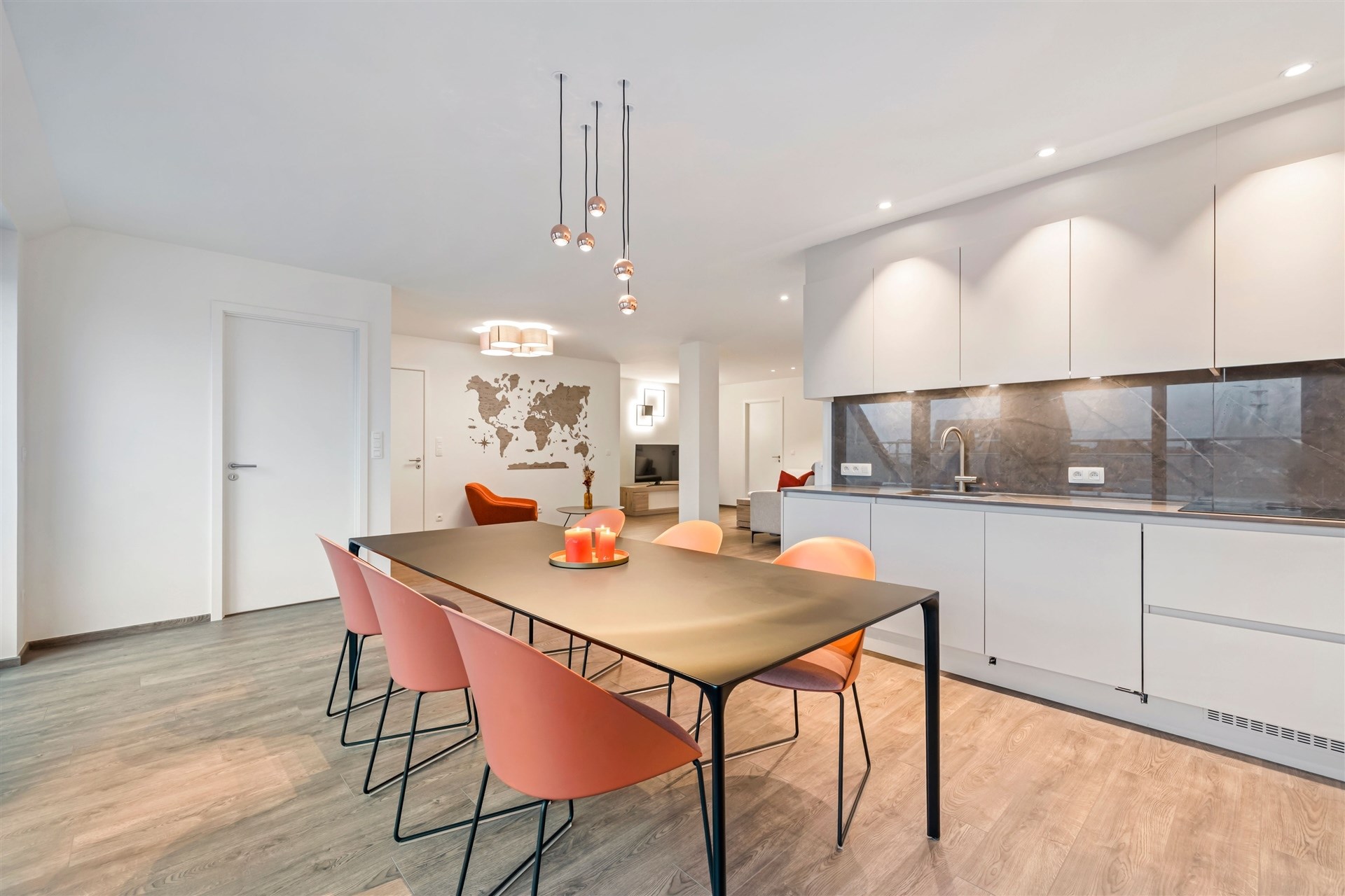 Uitzonderlijk ruim duplex appartement met loft allures in het hartje Sint-Niklaas (220m²) - foto 4