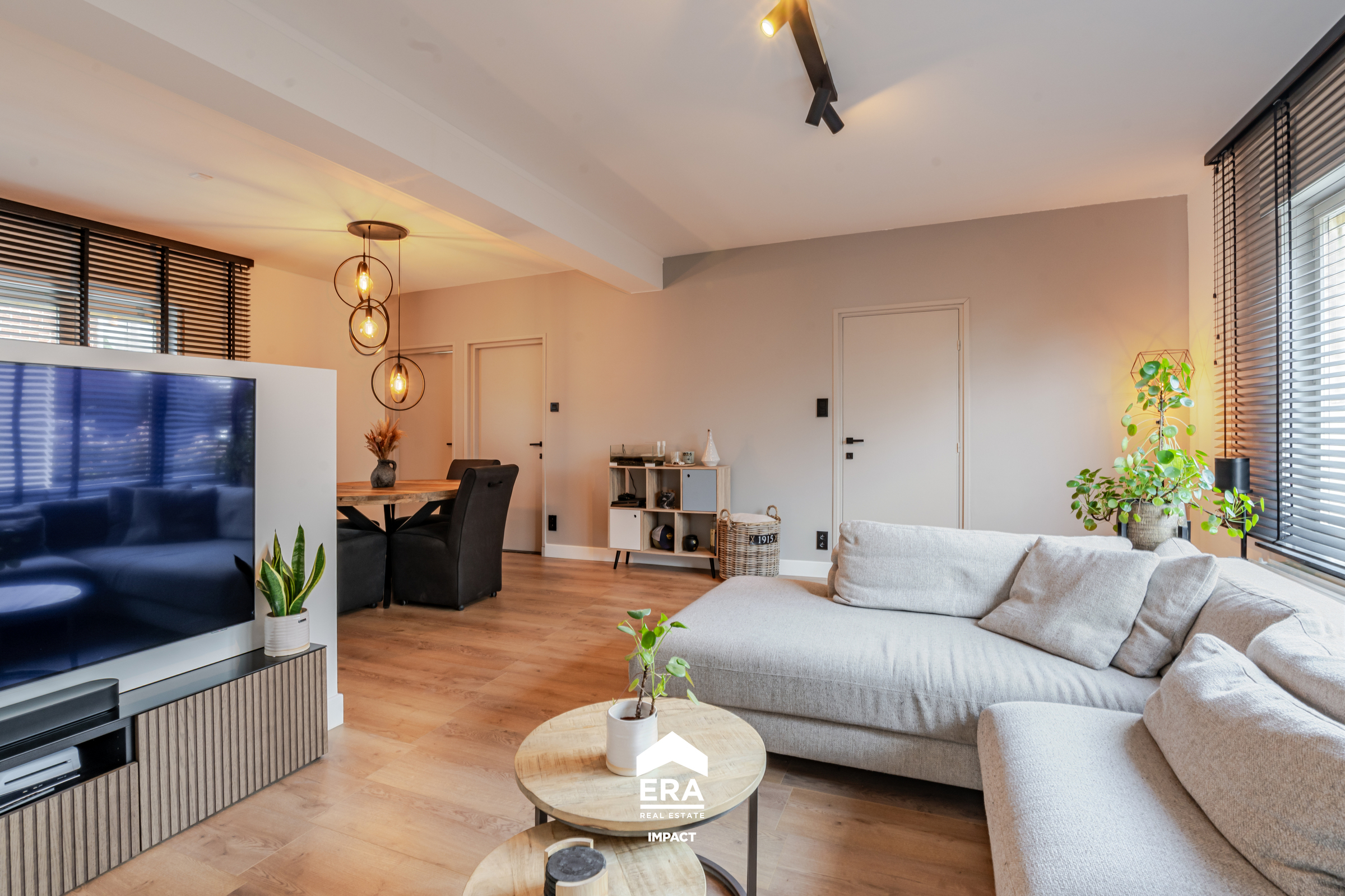 Ruime woning met ingerichte werkplaats 160m2 nabij Nederland - foto 4