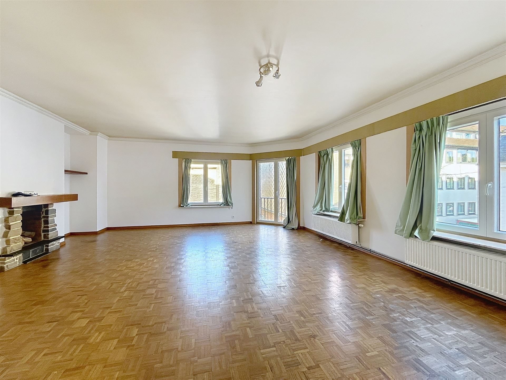 Apartment for rent in Roeselare with 2 bedrooms - photo 2