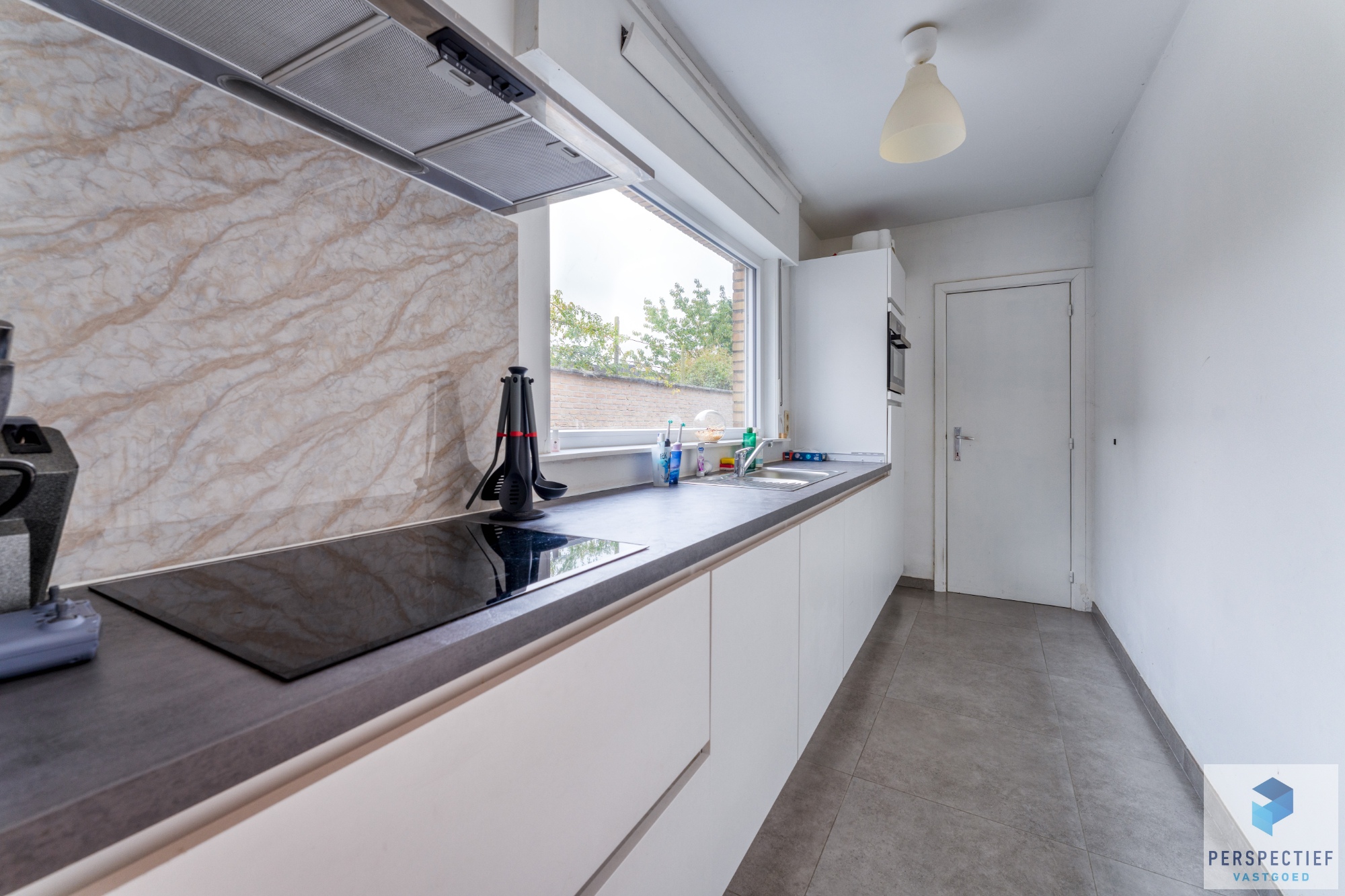 Gerenoveerde woning met tuin op toplocatie - foto 5