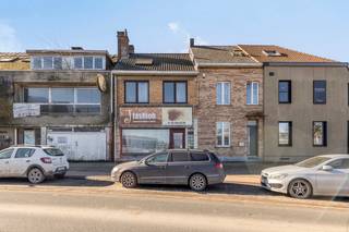 Immo DAVID vous propose : espace commercial avec habitationVous recherchez une combinaison entre habitation et activité professionnelle dans un...