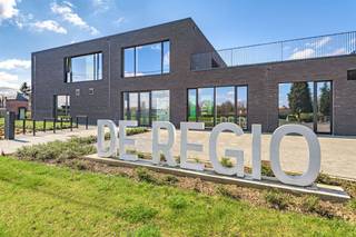 Te huur : kantoorruimte in businesscenter '' De Regio '' op een commerciëel zeer gunstig gelegen plaats.Deze kantoorruimte bevindt zich in een gebouw...