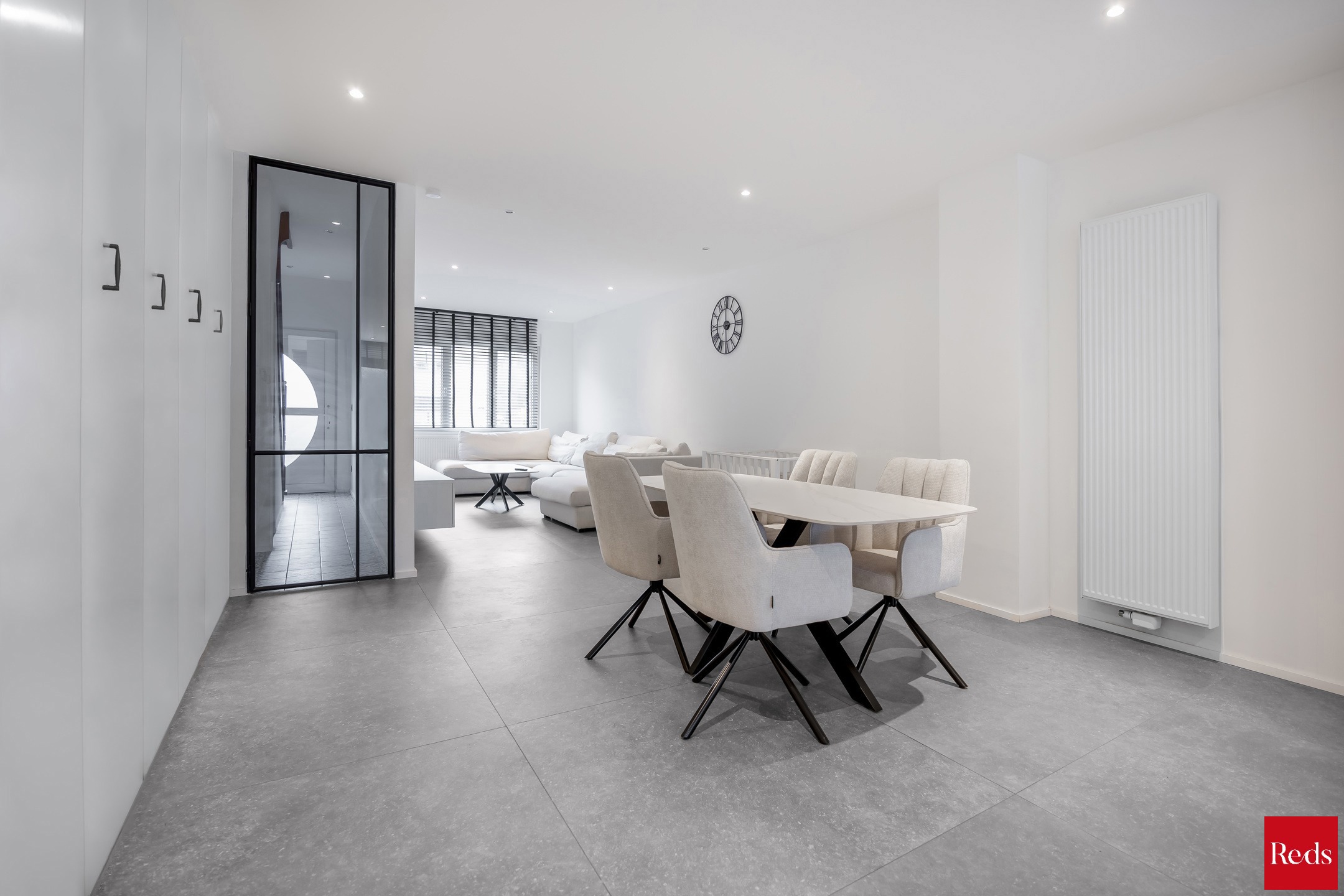 Volledig gerenoveerde woning in het hart van Wijnegem - foto 4