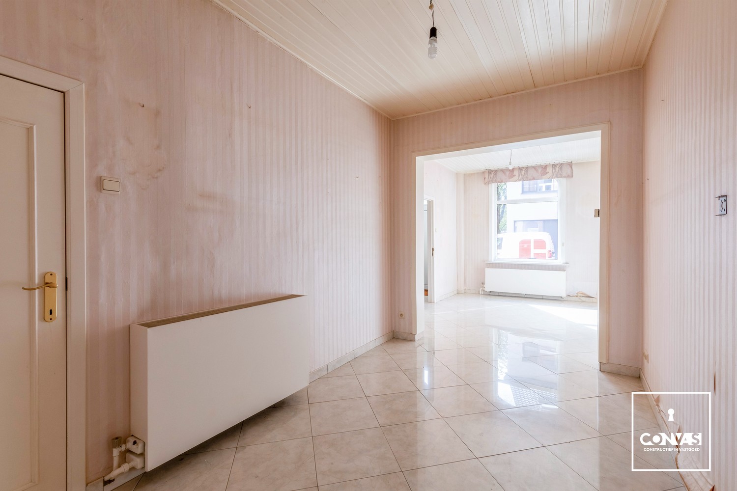 Te renoveren woning met veel potentieel - foto 5
