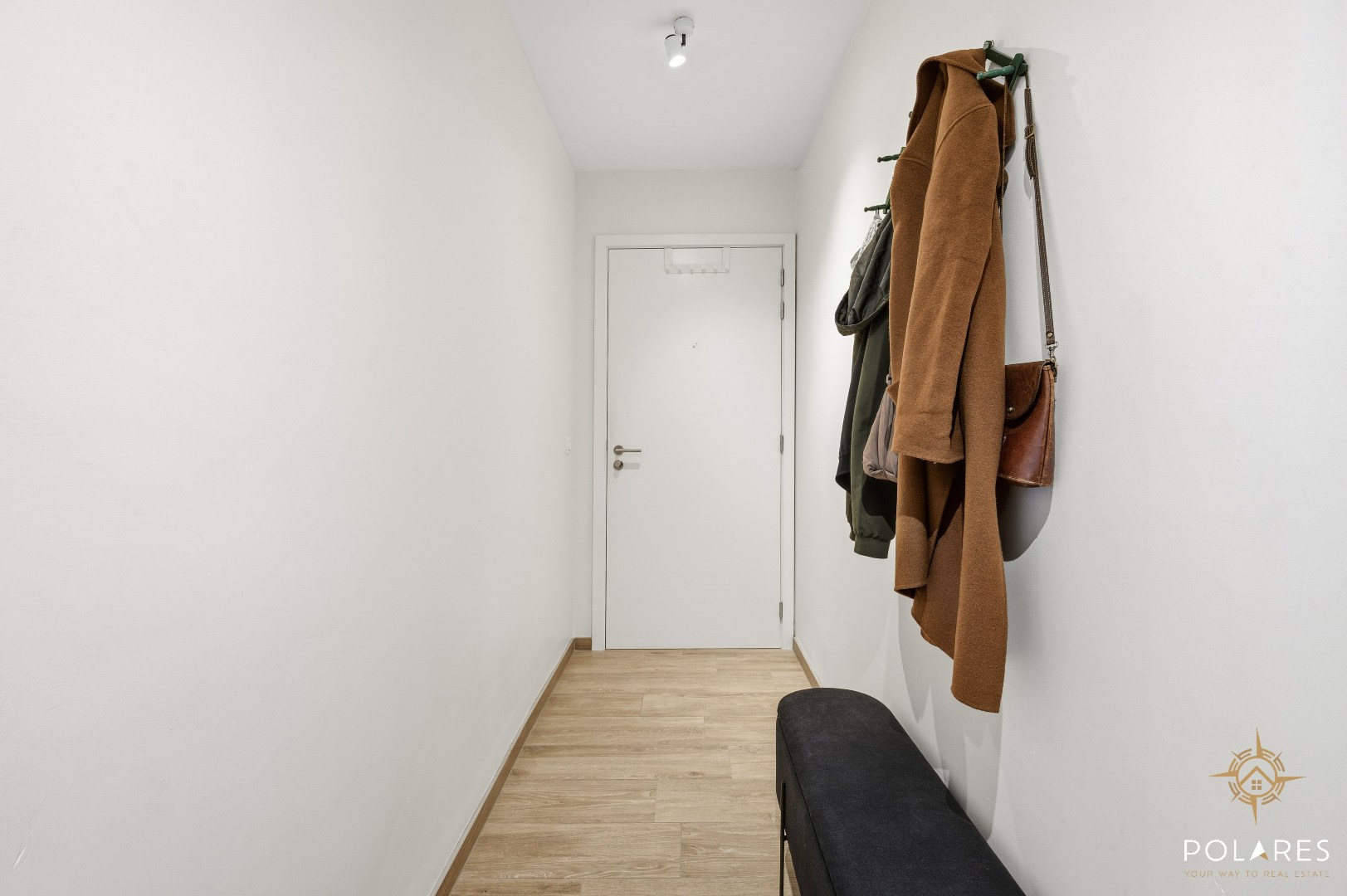 Appartement prêt à emménager et économe en énergie avec jardin ensoleillé et place de parking. - photo 4
