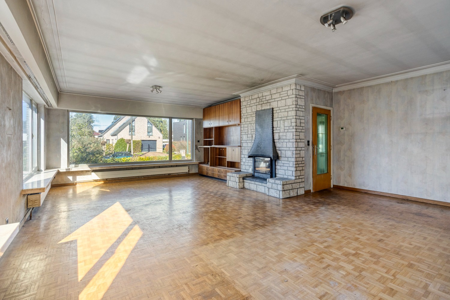Te renoveren gezinswoning op ruim perceel van 969 m² - foto 4