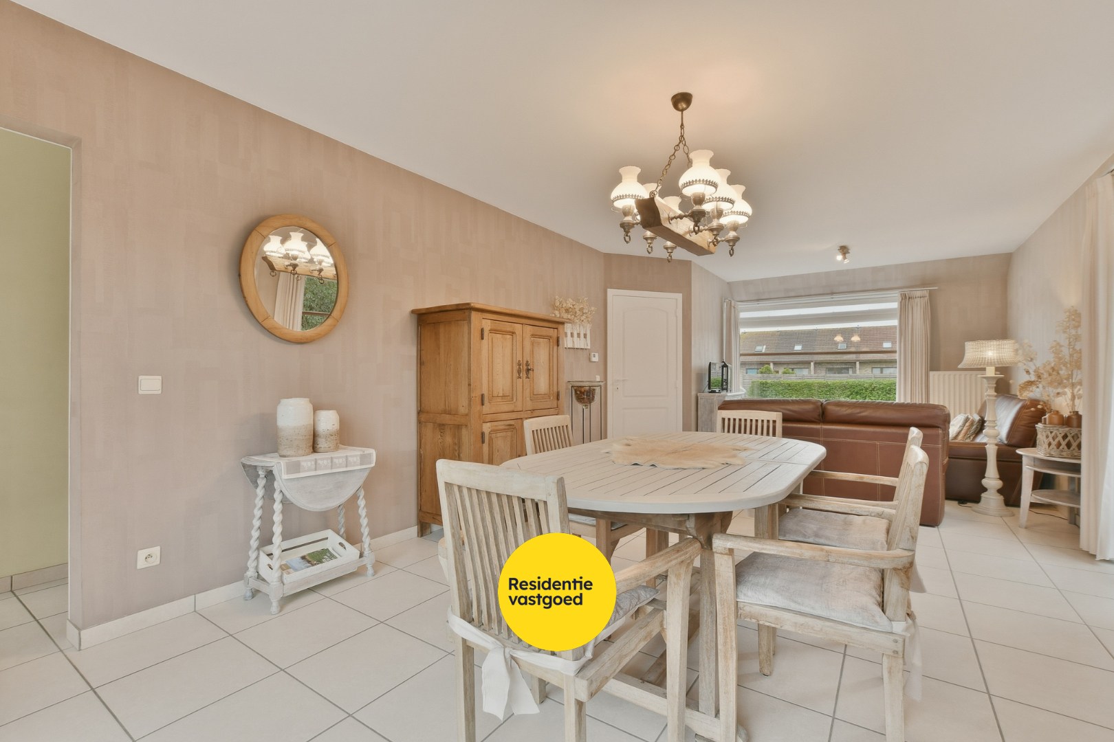 Instapklare halfopen bebouwing met 3 slaapkamers en tuin in De Haan! - foto 4