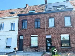 Charmante gezinswoning met 3 slaapkamers, tuin, garage en zonnepanelen in VichteOp zoek naar een verzorgde woning met ruimte, een zonnige tuin en een...