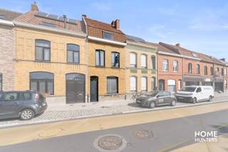 Op zoek naar een woning met potentieel op een centrale locatie? Deze te renoveren stadswoning met gezellige tuin biedt tal van mogelijkheden voor...