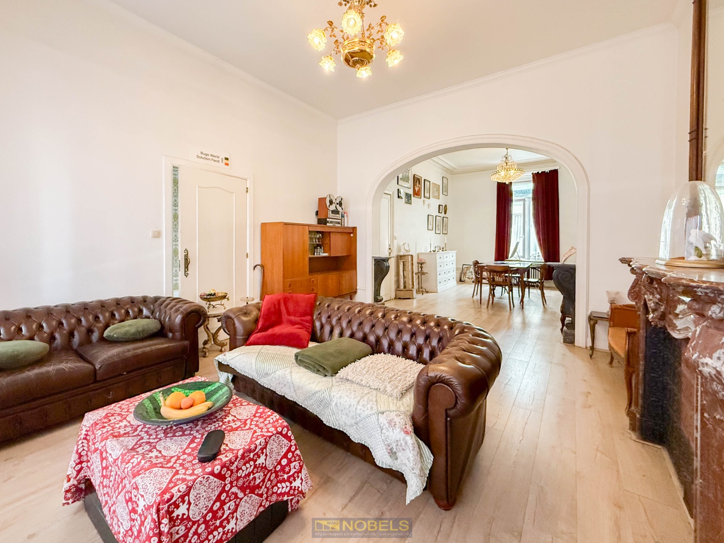 Te koop, opgefrist herenhuis (283m²) met authentieke elementen en stadstuint in centrum Ronse - foto 1