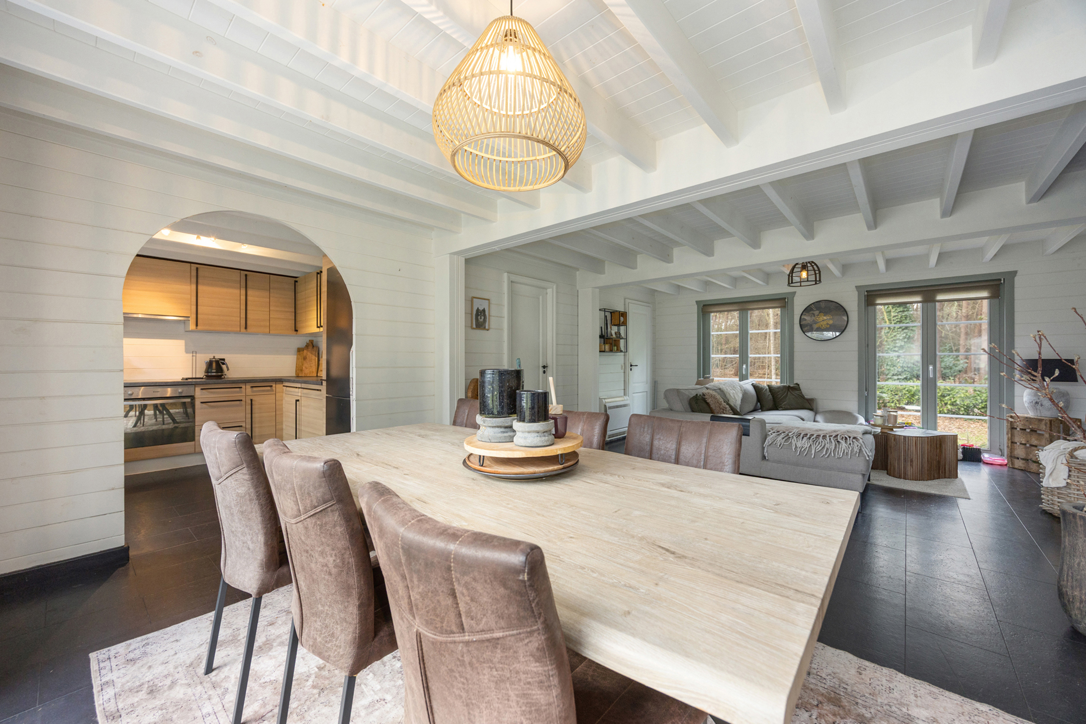 Instapklare weekendwoning met 3 slpk's op 878m². - foto 1