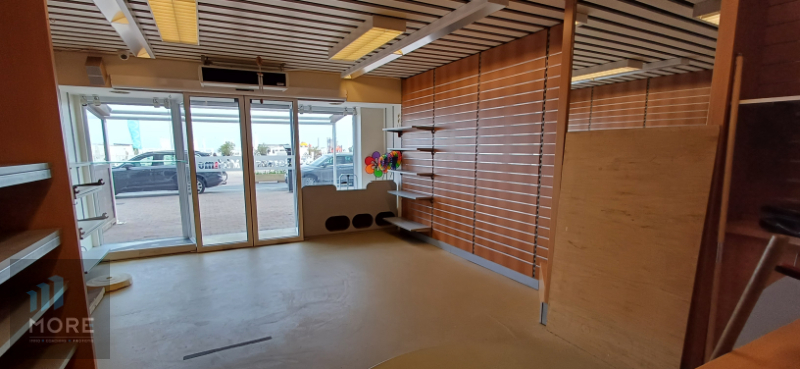 Commerce avec appartement - photo 4