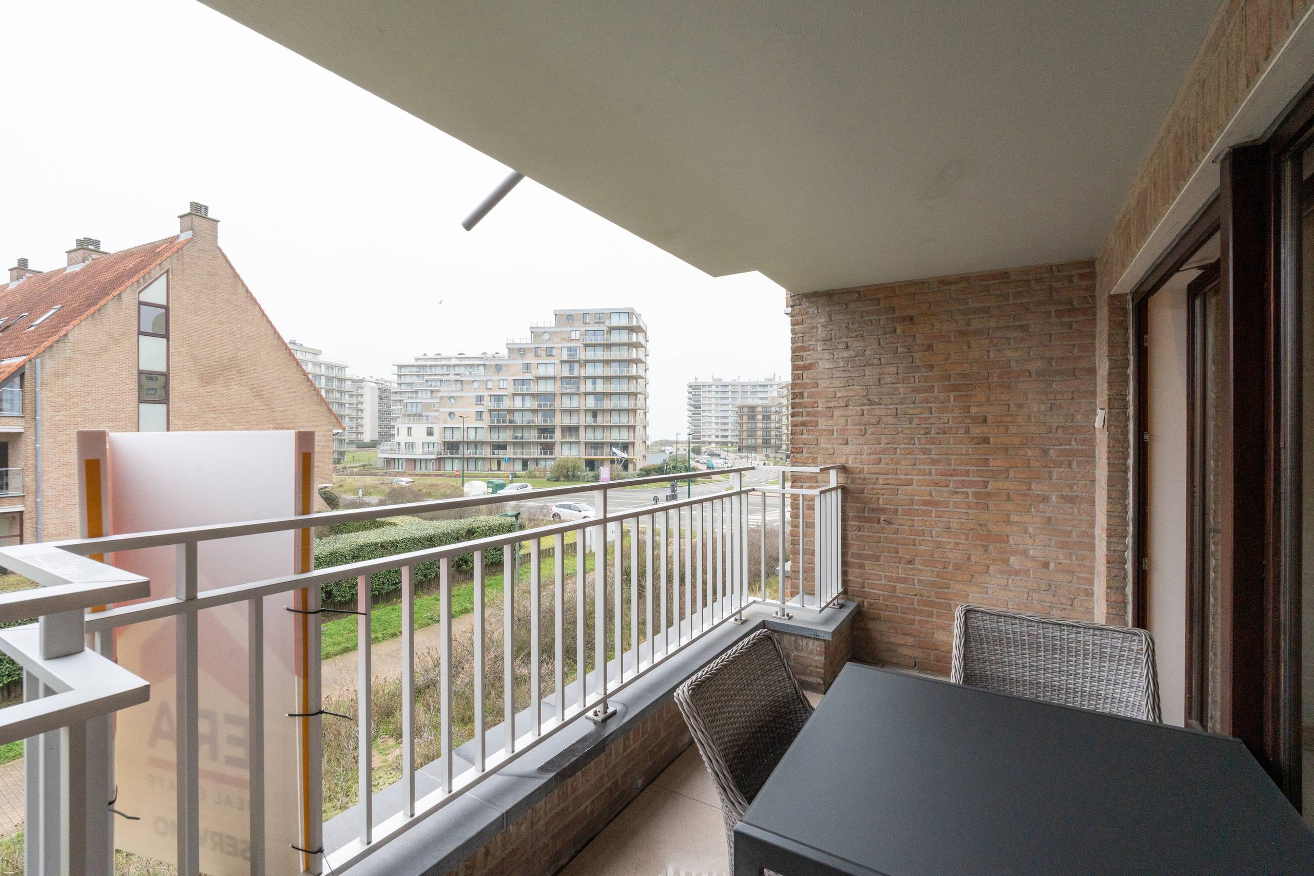2-slaapkamerappartement te koop in De Panne! - foto 4