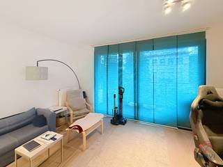 Europese wijk. Prachtig appartement (± 70m²) met terras (± 8m²) op de 4e verdieping van een gebouw uit 2014. Inkomhal met vestiaire en...