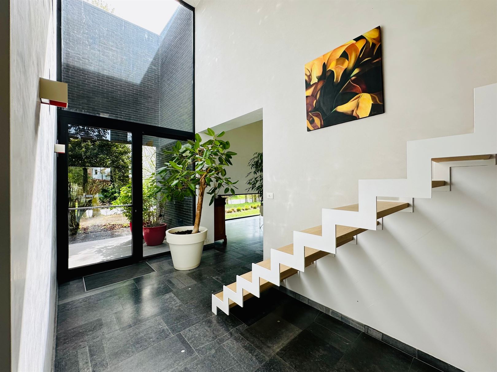 Moderne villa met karakter, royale plafonds en gunstig EPC B - foto 4