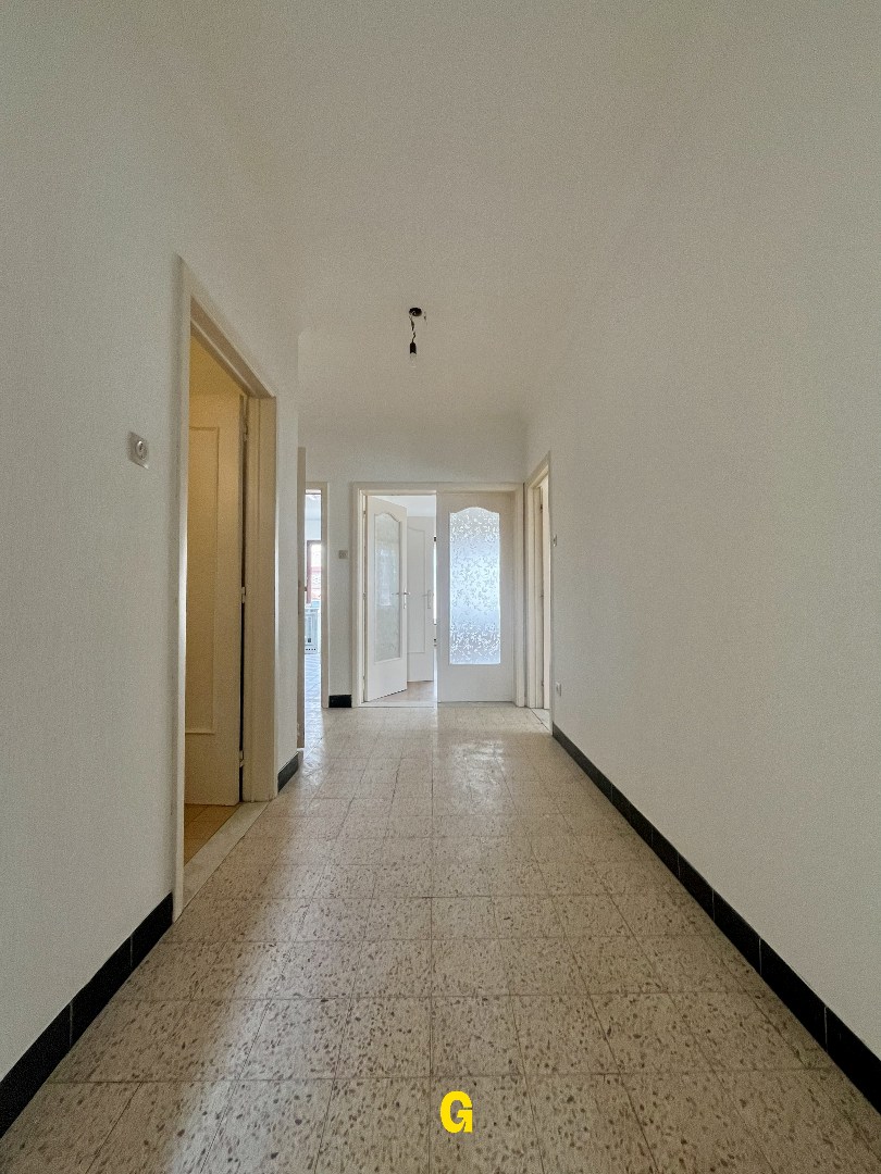Betaalbaar appartement met twee slaapkamers, kelder en standplaats in hartje Bilzen - foto 4