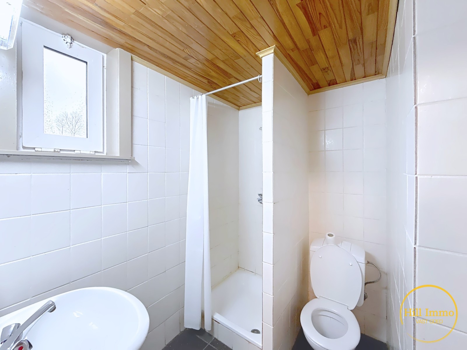 Te huur: Rustig gelegen halfopen woning met prachtig uitzicht - photo 3