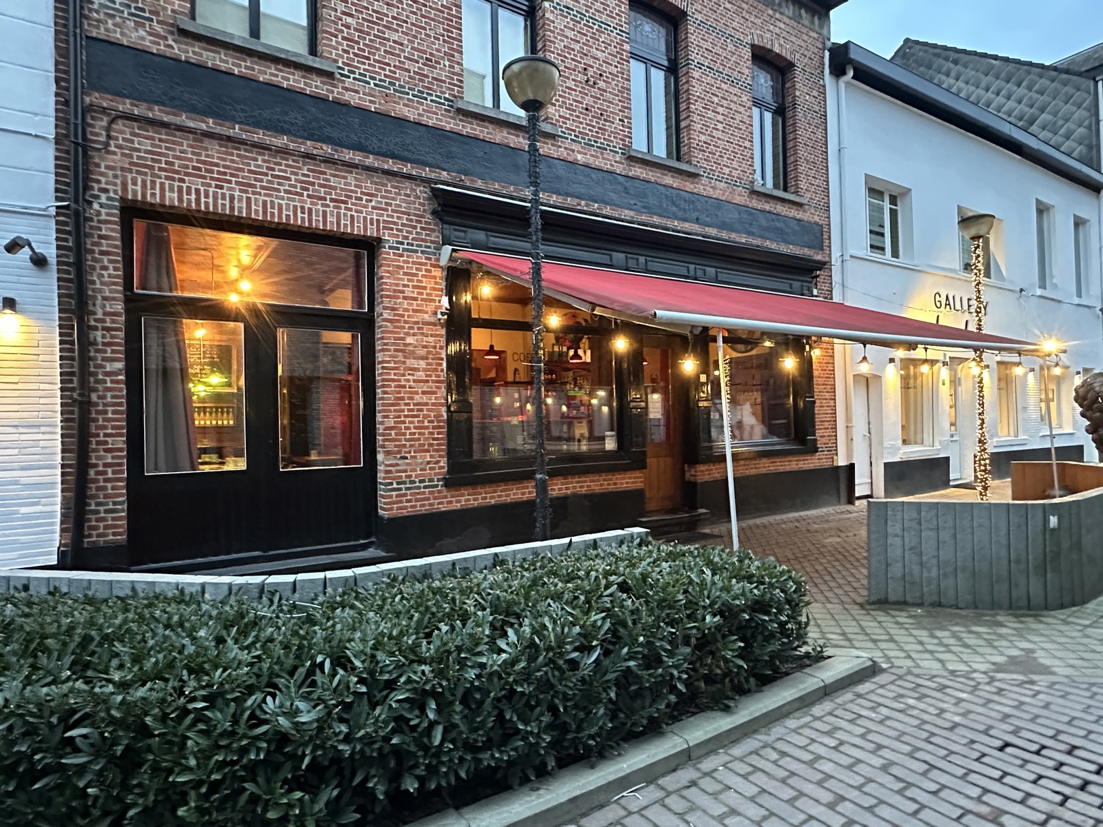 Unieke feestzaal en horecazaak in het hartje van Geel. - foto 2