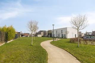 Instapklare en energiezuinige woning in een rustige woonwijk te Zwevegem  In de recente en kindvriendelijke verkaveling in de Paardenbloemstraat 31...