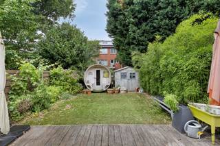 Ruime woning (200 m²) met 5 slaapkamers, 2 badkamers, garage en tuin (210 m²) in Kapellen. Het pand is gelegen in een groene woonwijk en bevindt zich...