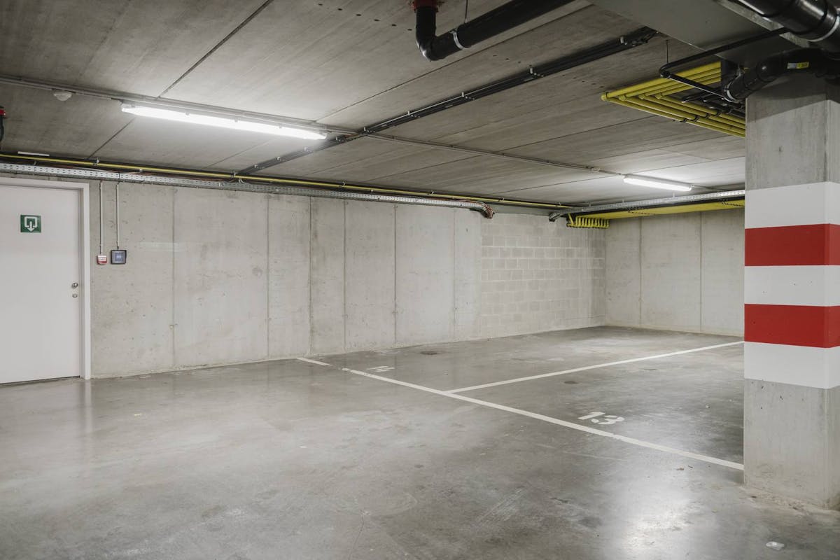 Place de parking souterraine à louer sur la Grote Markt ! - photo 2