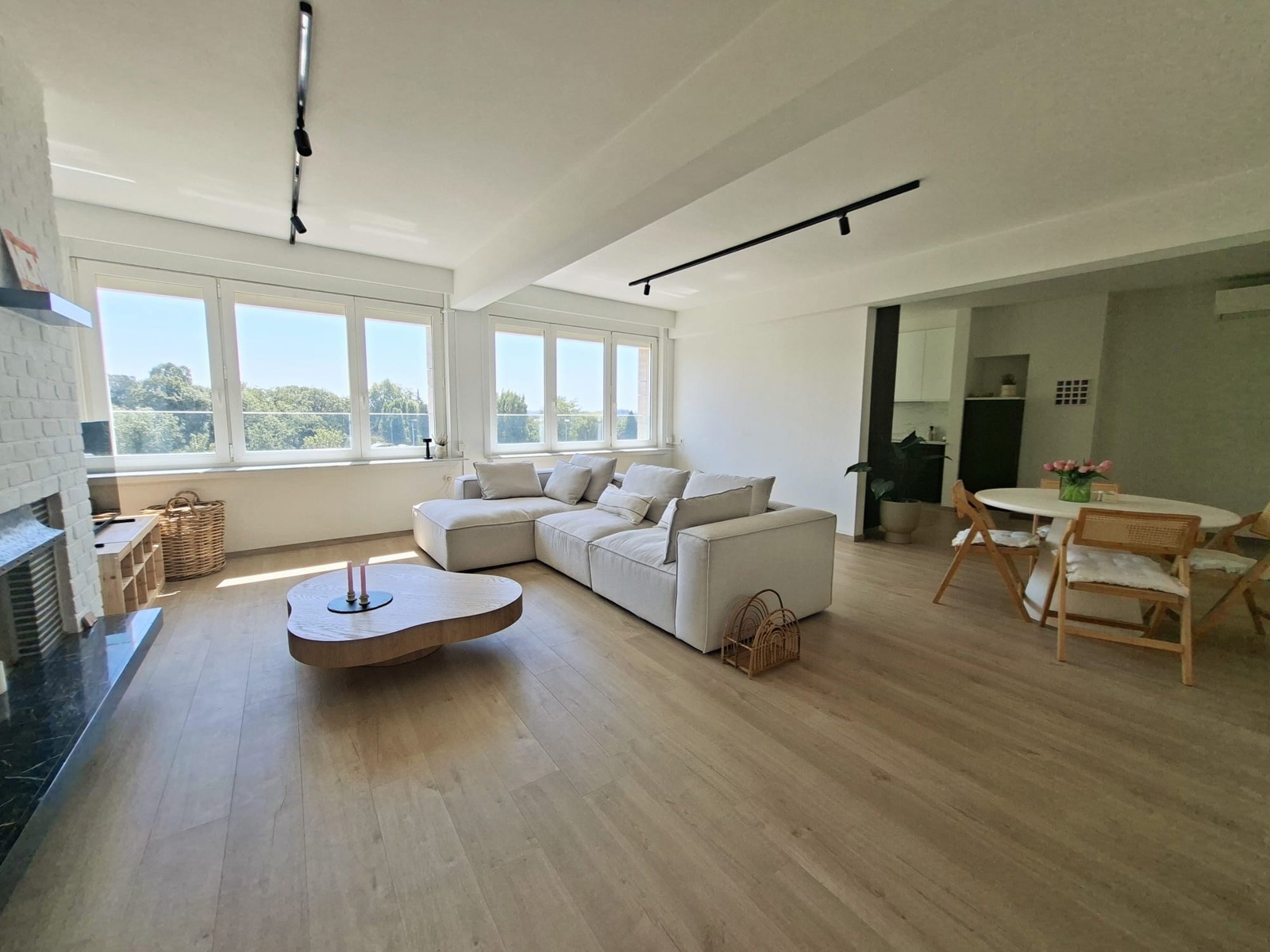Ruim, totaal vernieuwd appartement met uniek uitzicht op park Mechelse poort te Dendermonde - foto 5