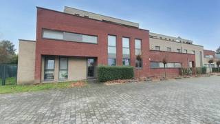 This lovely apartment is just 5 minutes by bike from the bustling city center, where you can enjoy the countless shops, restaurants and events...