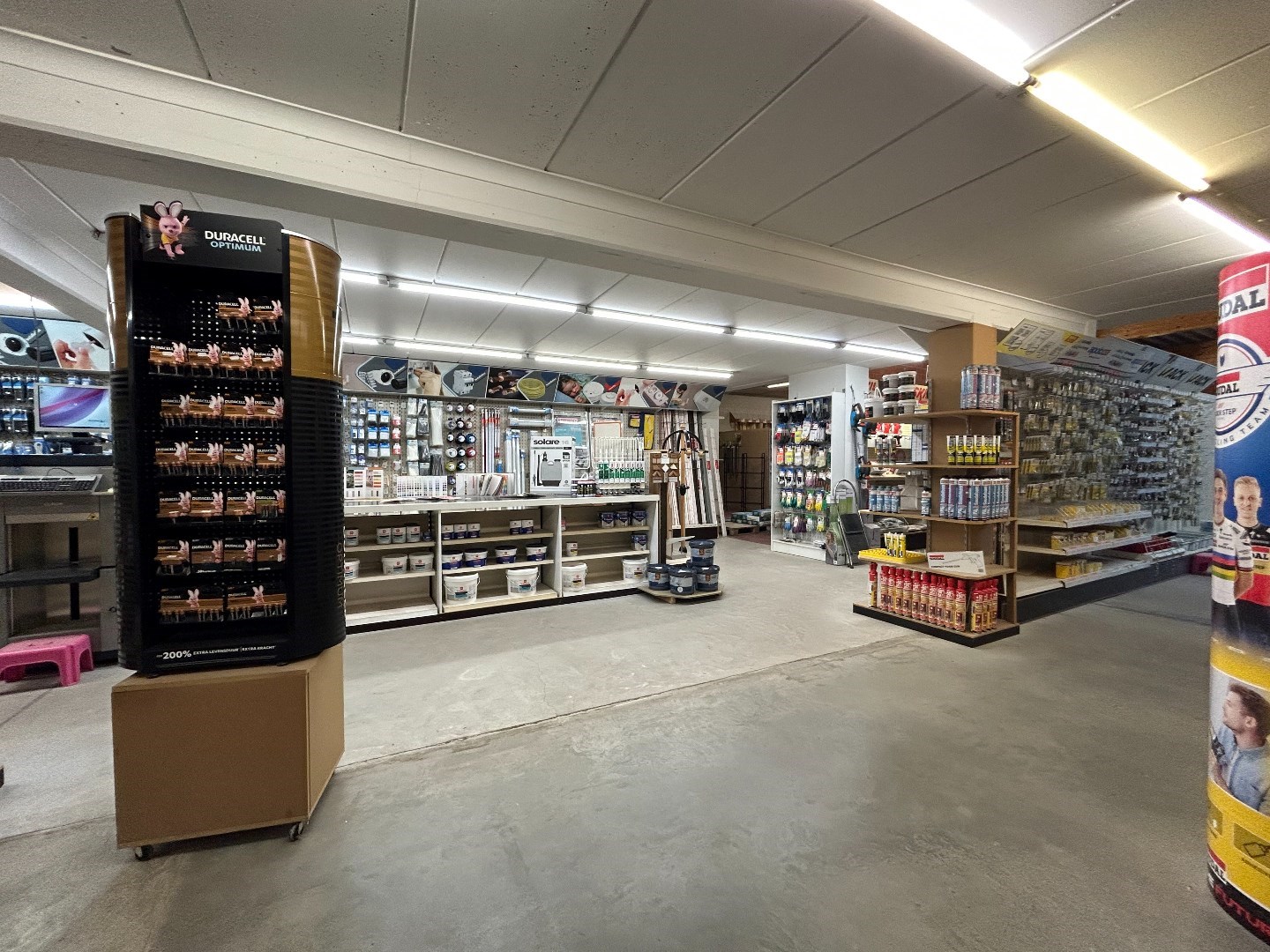 Handelsgelijkvloers op commerciële ligging in centrum Geel - foto 4