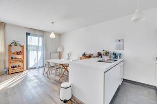 Located near Meiser, on the ground floor of a recent building constructed in 2009, we offer you this beautiful apartment (120m²) with two gardens...