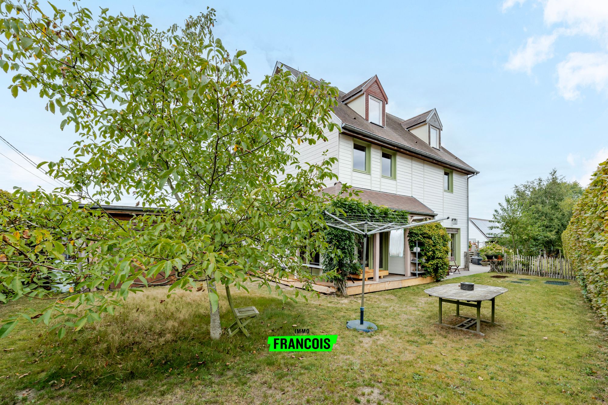 House for sale in Merelbeke-Melle with 4 bedrooms - photo 1