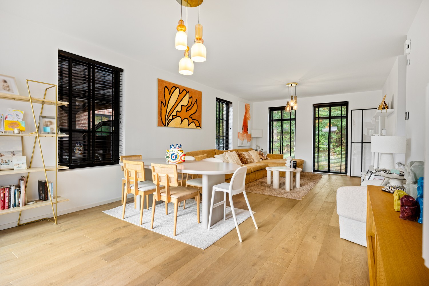 Half open bebouwing in een rustige wijk met 4 à 5 slaapkamers! - foto 4