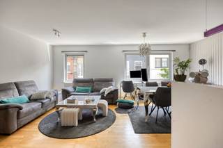 Mechelen: Instapklaar appartement met 2 slaapkamers te koopOp een boogscheut van het stadscentrum bevindt zich dit instapklare appartement met twee...