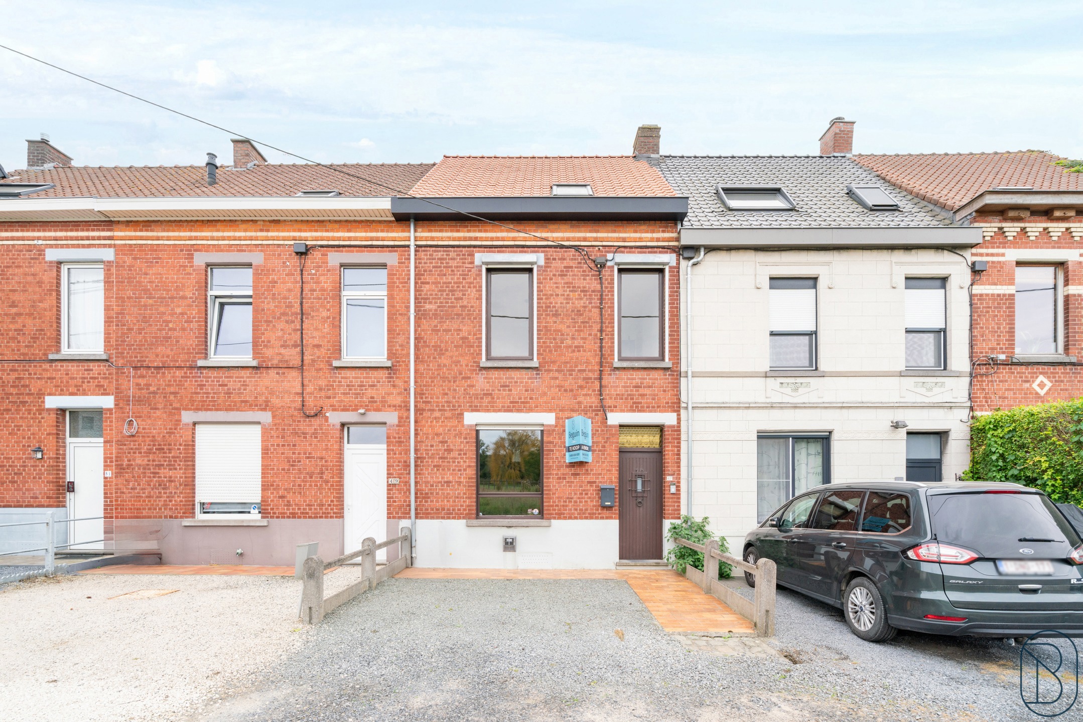 Rustig gelegen woning met vernieuwd dak en veel POTENTIEEL!  - foto 3