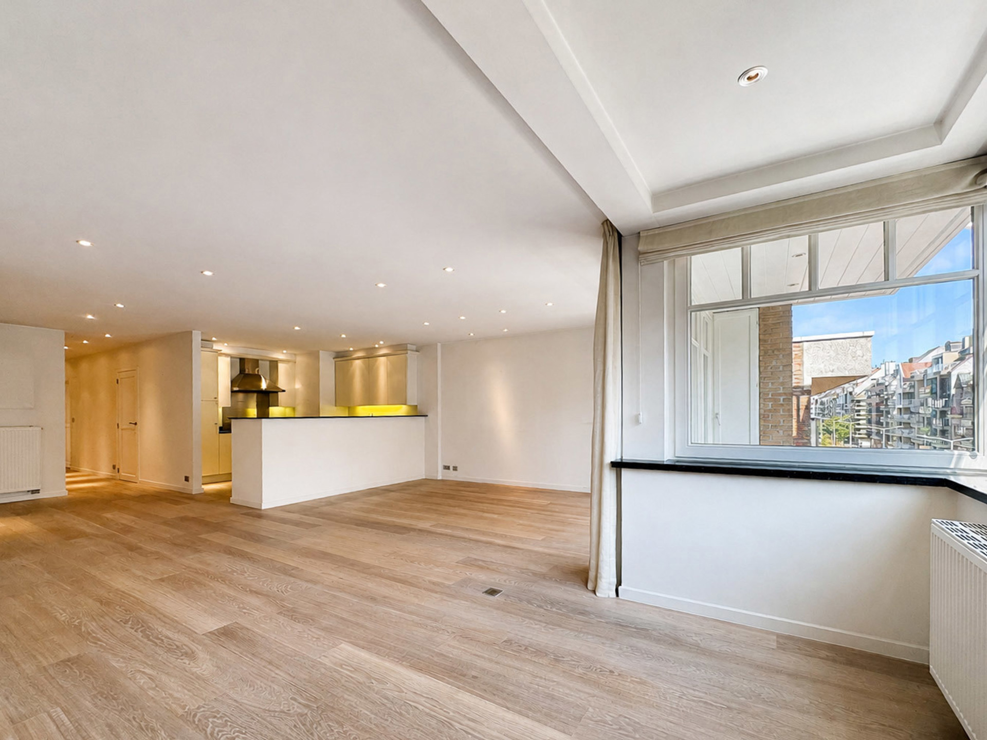 Ruim en lichtrijk 2-SLK appartement in de Paul Parmentierlaan - foto 4
