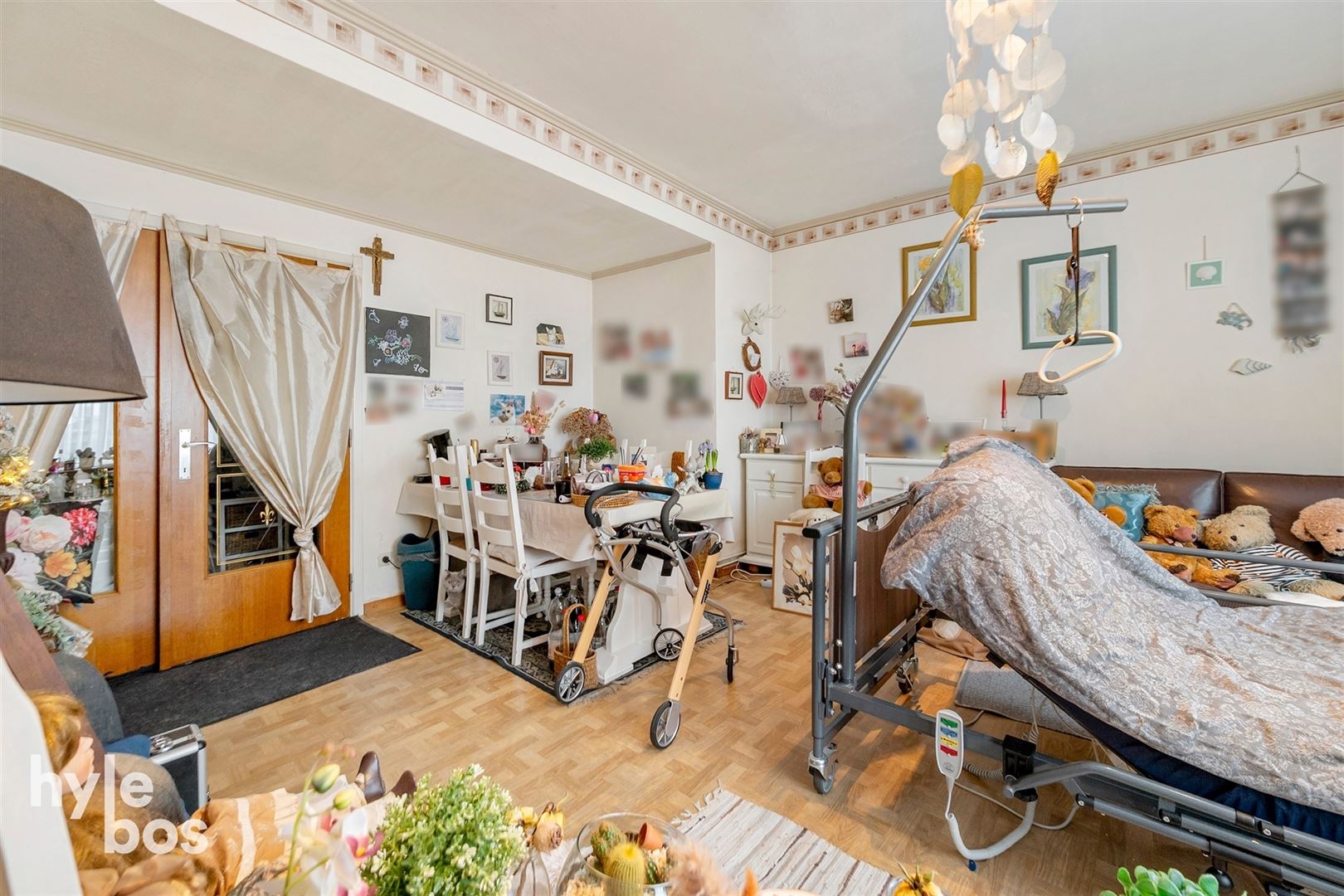 Apartment building - photo 5