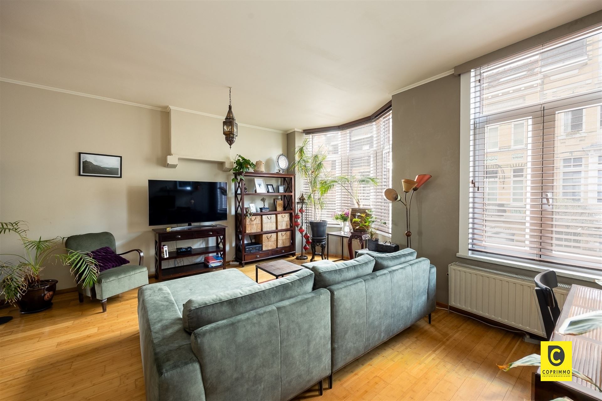Zeer ruime bel-etage met tuin nabij Rivierenhof ! - foto 4