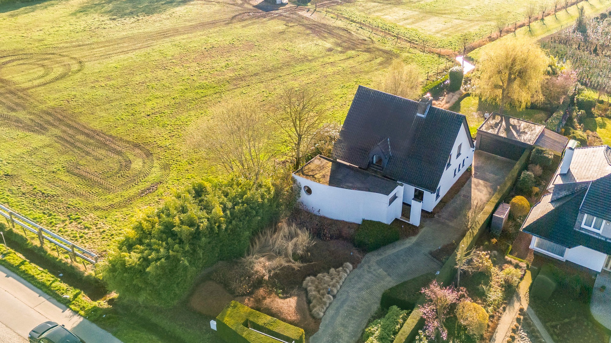 Een unieke combinatie van wonen, werken en genieten in Waasmunster - foto 4