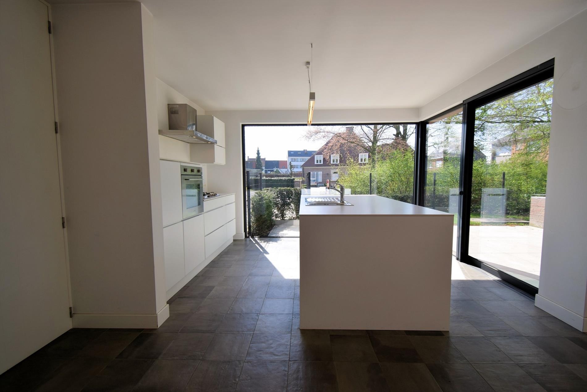 RECENTE WONING MET TUIN IN CENTRUM ROESELARE - foto 5