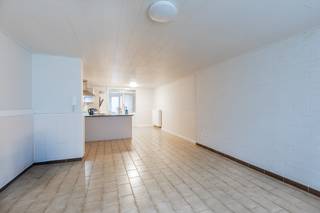 <ul>
<li>1 slaapkamer appartement gelegen in de Amsterdamstraat.</li>
<li>Sous-sol verdieping.</li>
<li>Geschikt als vaste verblijfplaats, investering of tweede verblijf.</li>
<li>Actueel verhuurd.</li>
</ul>
