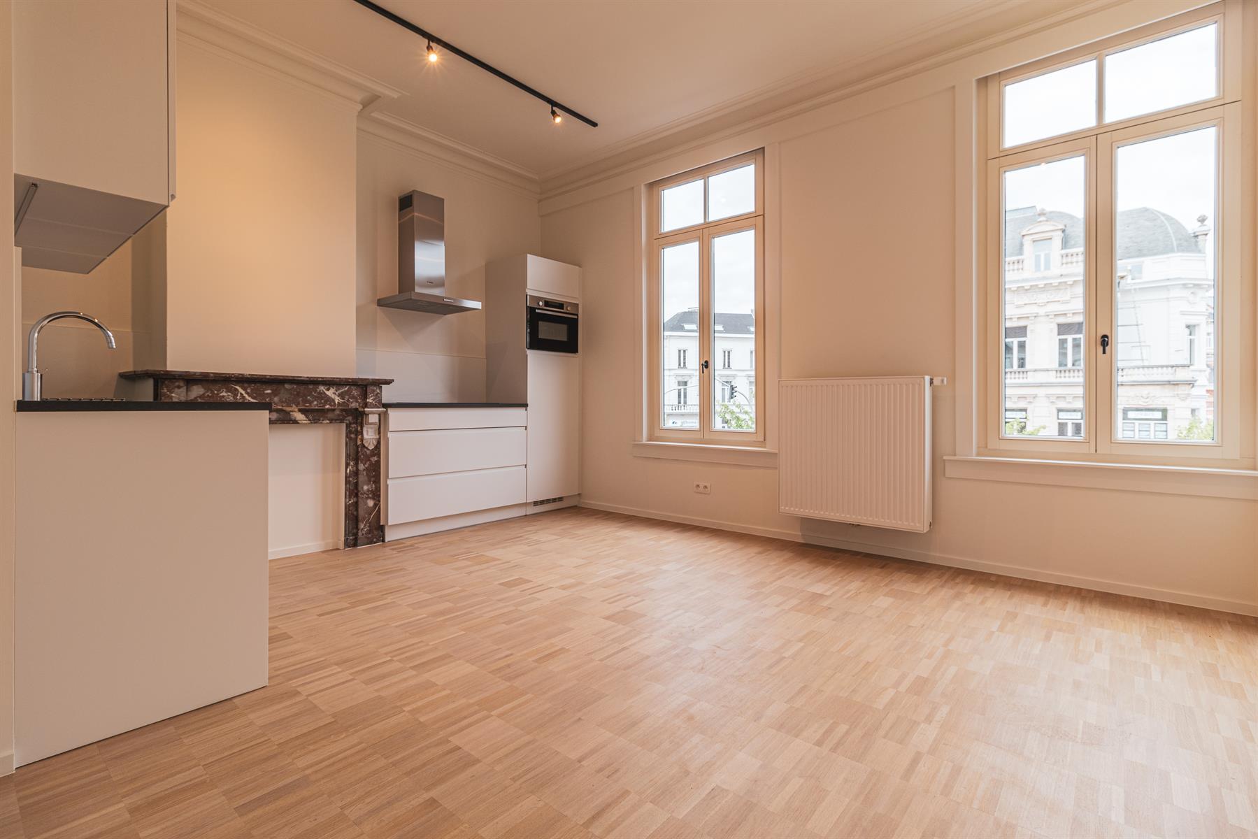 Appartement met 1 SLPK en zonneterras in Centrum Gent - foto 2