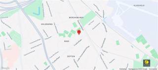 Parking souterrain spacieux sur la Fruithoflaan ! Ce parking souterrain dispose de 3 entrées avec un système de badge.Deux entrées se trouvent sur la...