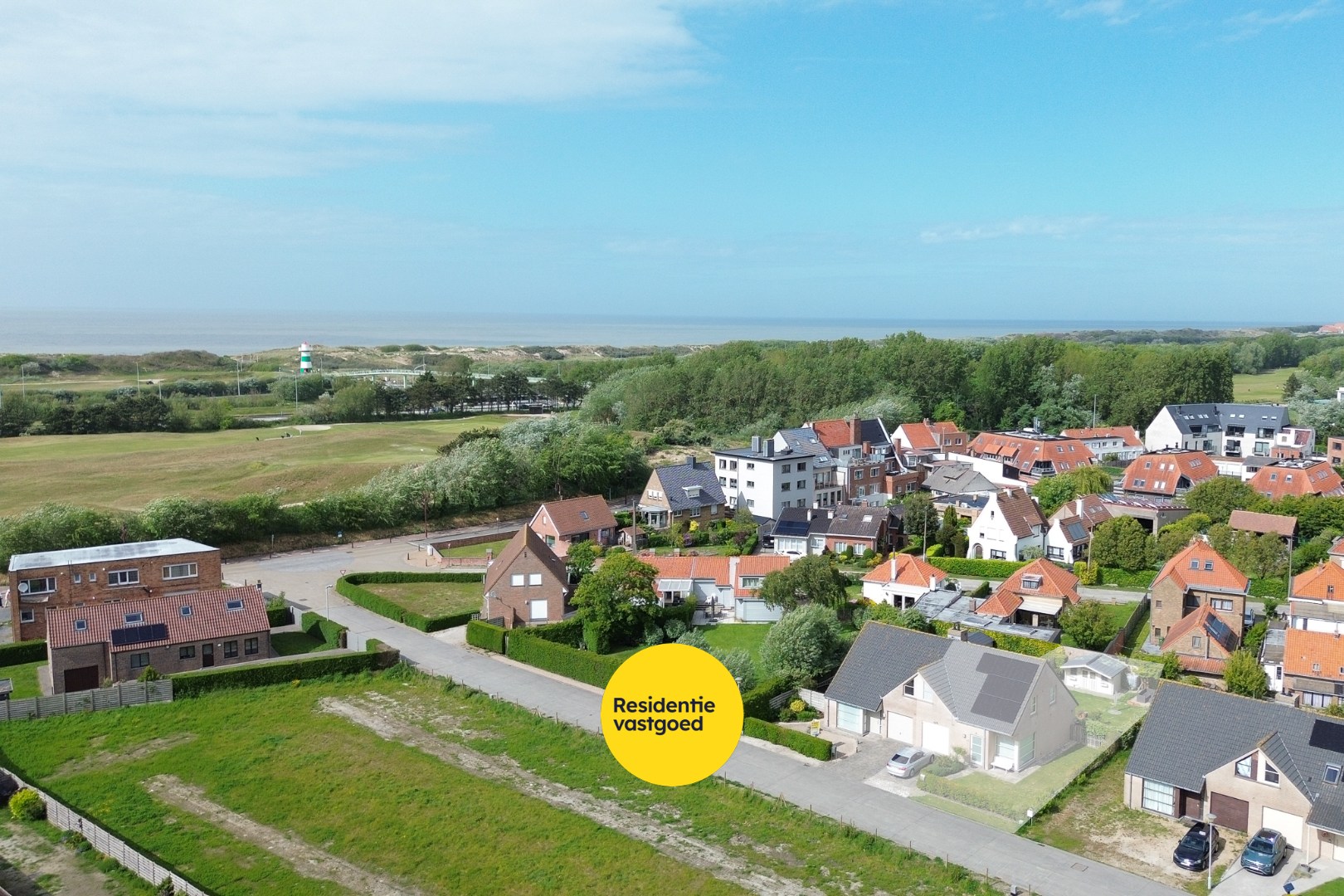 Instapklare halfopen bebouwing met 3 slaapkamers en tuin in De Haan! - foto 2