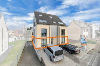 Voor meer info of een bezoek, bel 053 59 49 32 - Dit gelijkvloers appartement van ca. 100 m² is ruim, praktisch ingedeeld en ligt op een...