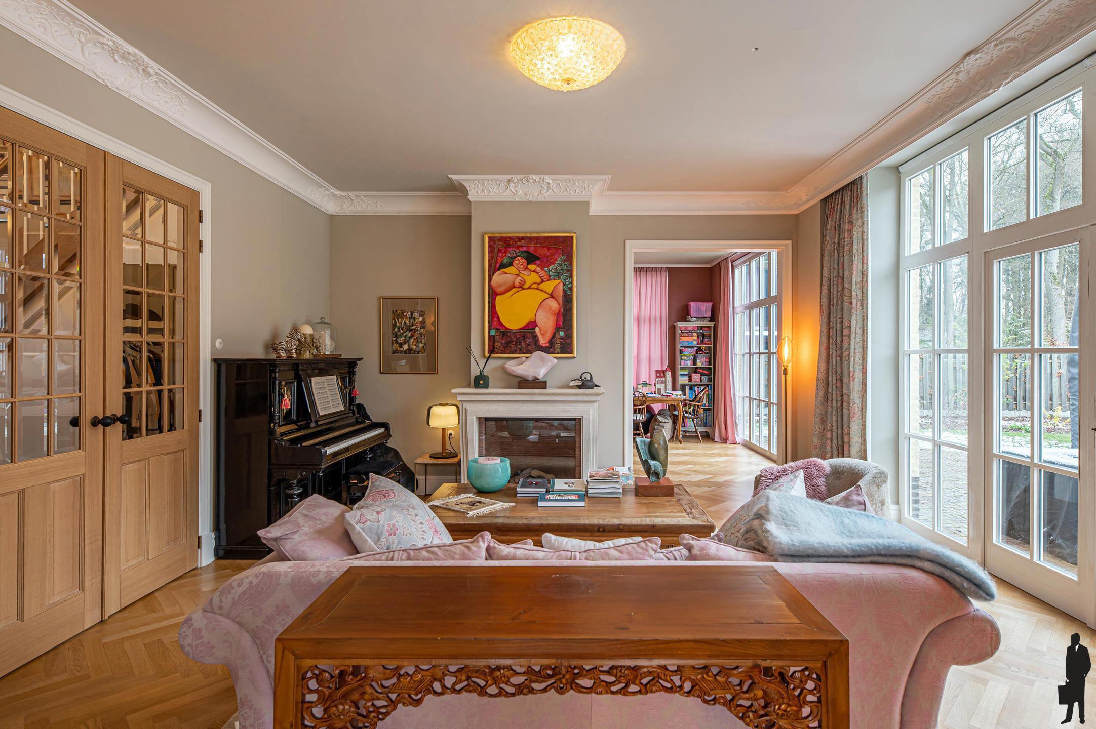 Villa in Engelse stijl op perceel van 1.989m² - foto 5