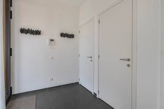 Vivre dans un style loft dans le nouveau quartier animé de la ville 4 Fontaines ! Situé dans une zone verte et calme, mais très facilement...