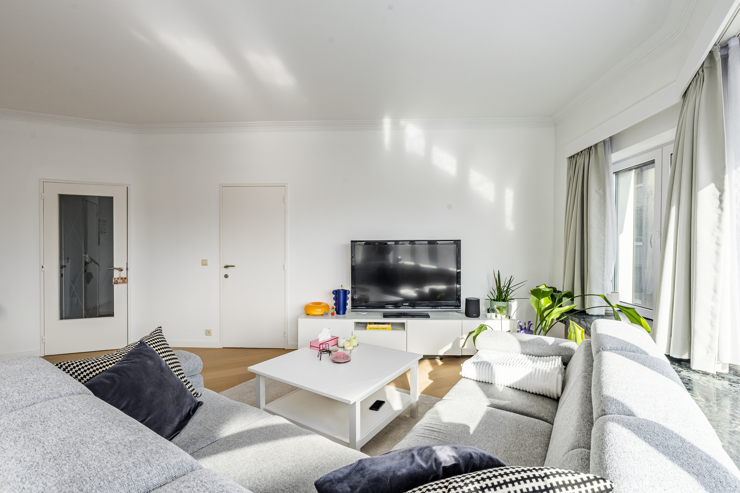 Ruim appartement in hartje Antwerpen. - foto 4